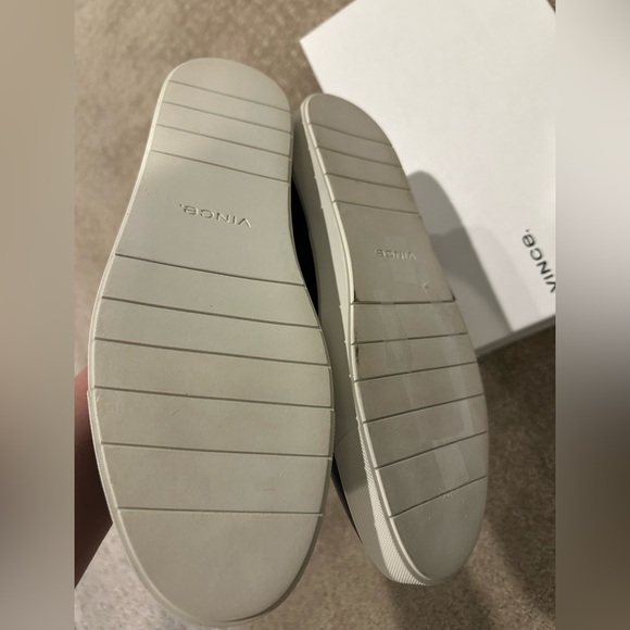 VINCE Corbin Black Leather Sneakers - Picture 6 of 9